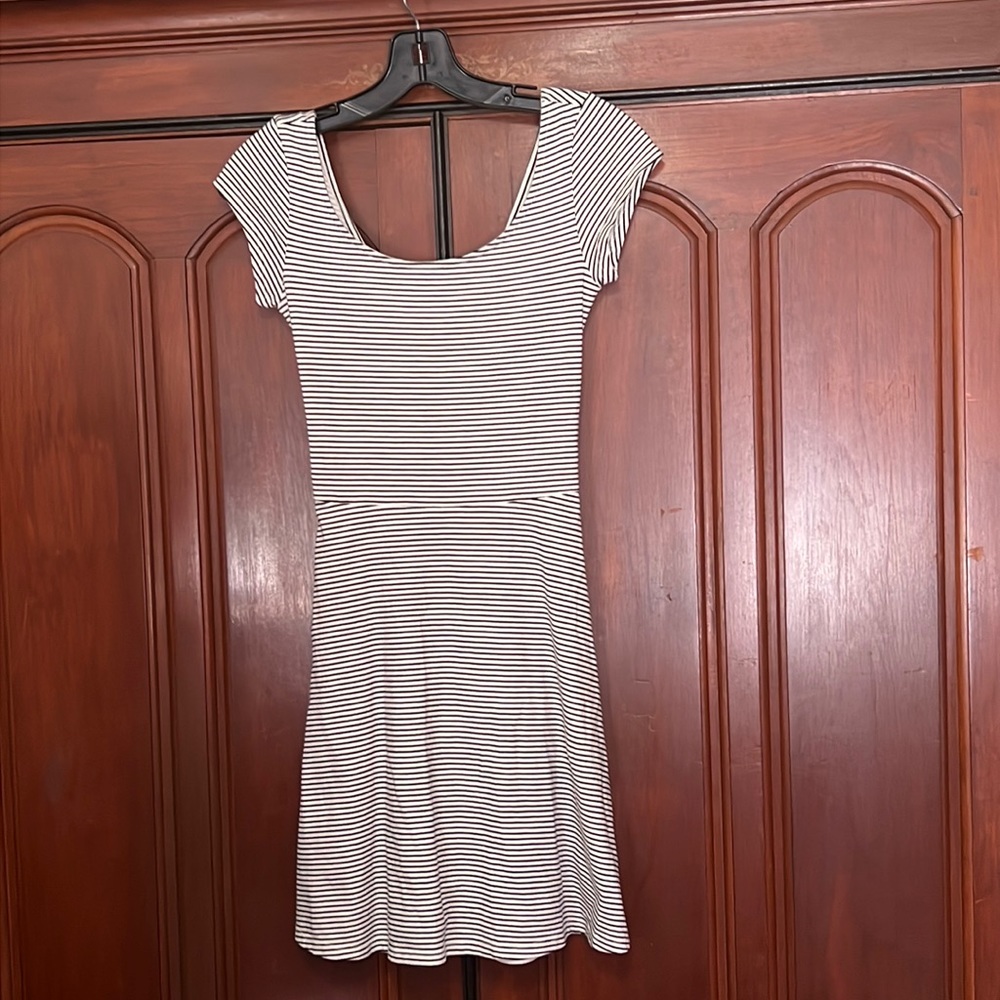 American Eagle Outfitters Striped Cutout Cross-Back Skater Dress Size XS